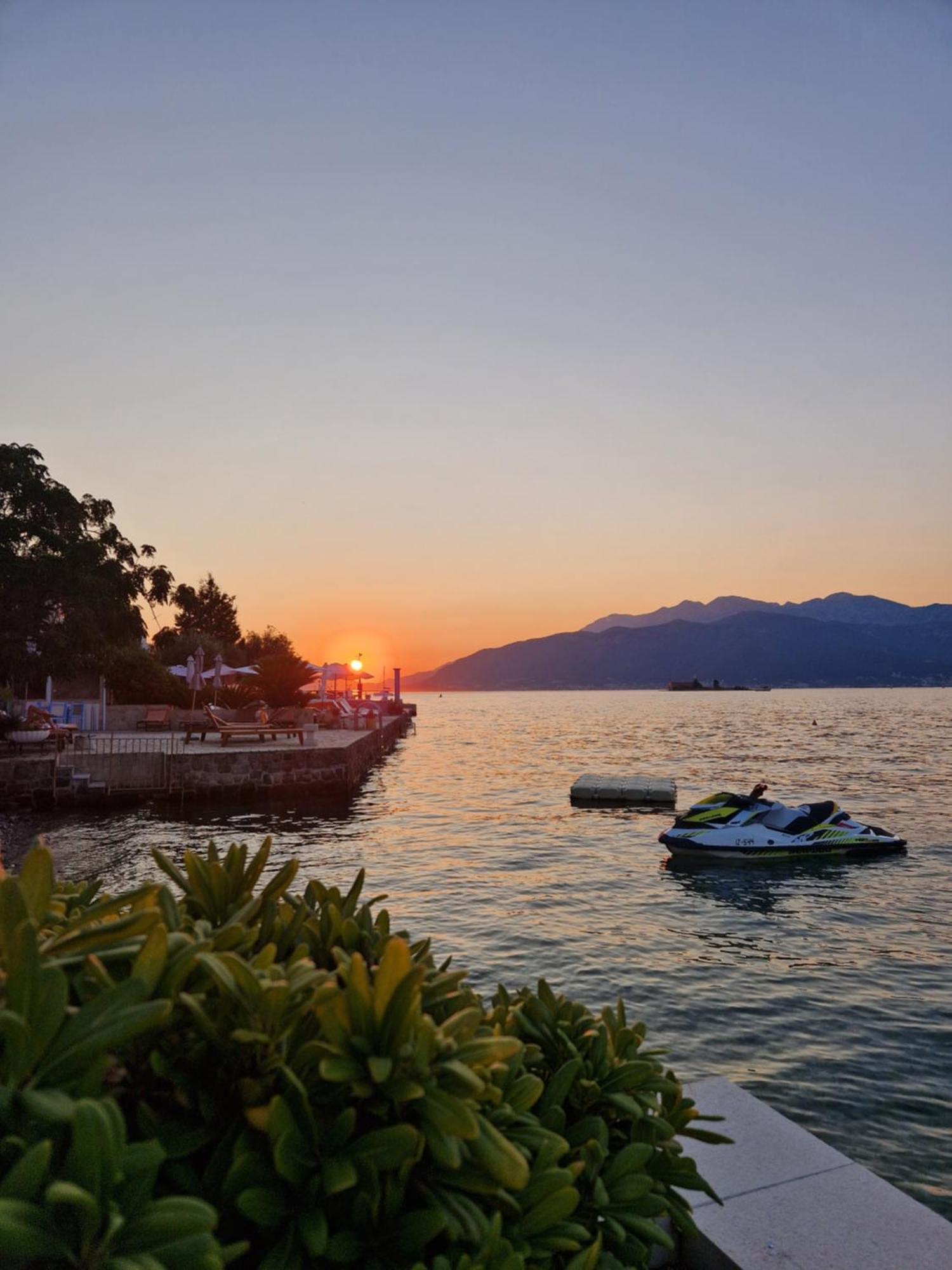 Franovic Apartments Tivat Exteriér fotografie