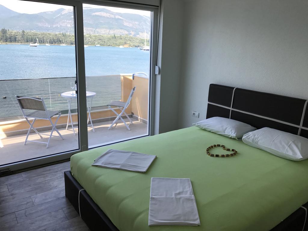 Franovic Apartments Tivat Exteriér fotografie