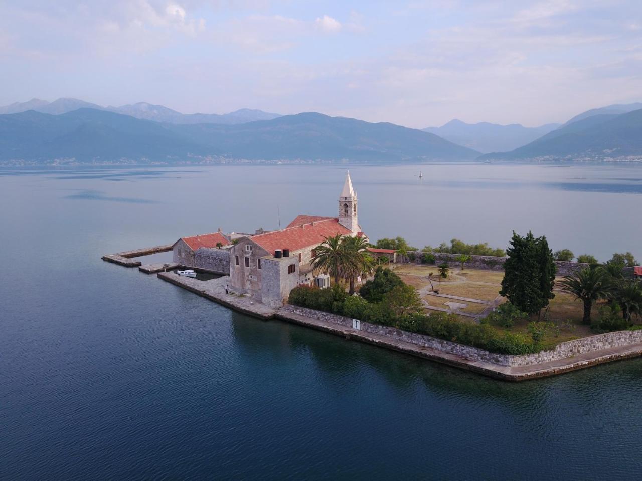 Franovic Apartments Tivat Exteriér fotografie