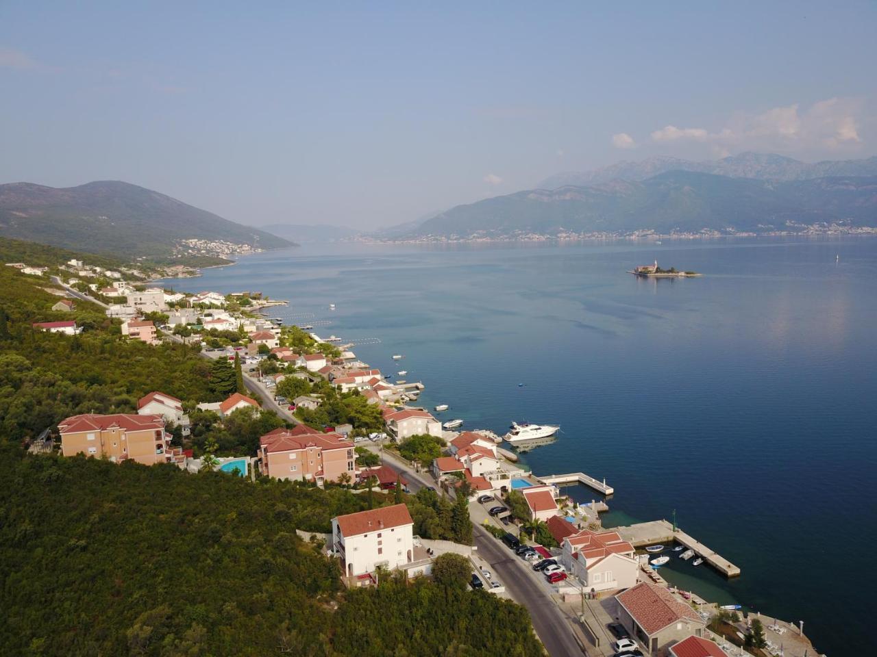 Franovic Apartments Tivat Exteriér fotografie